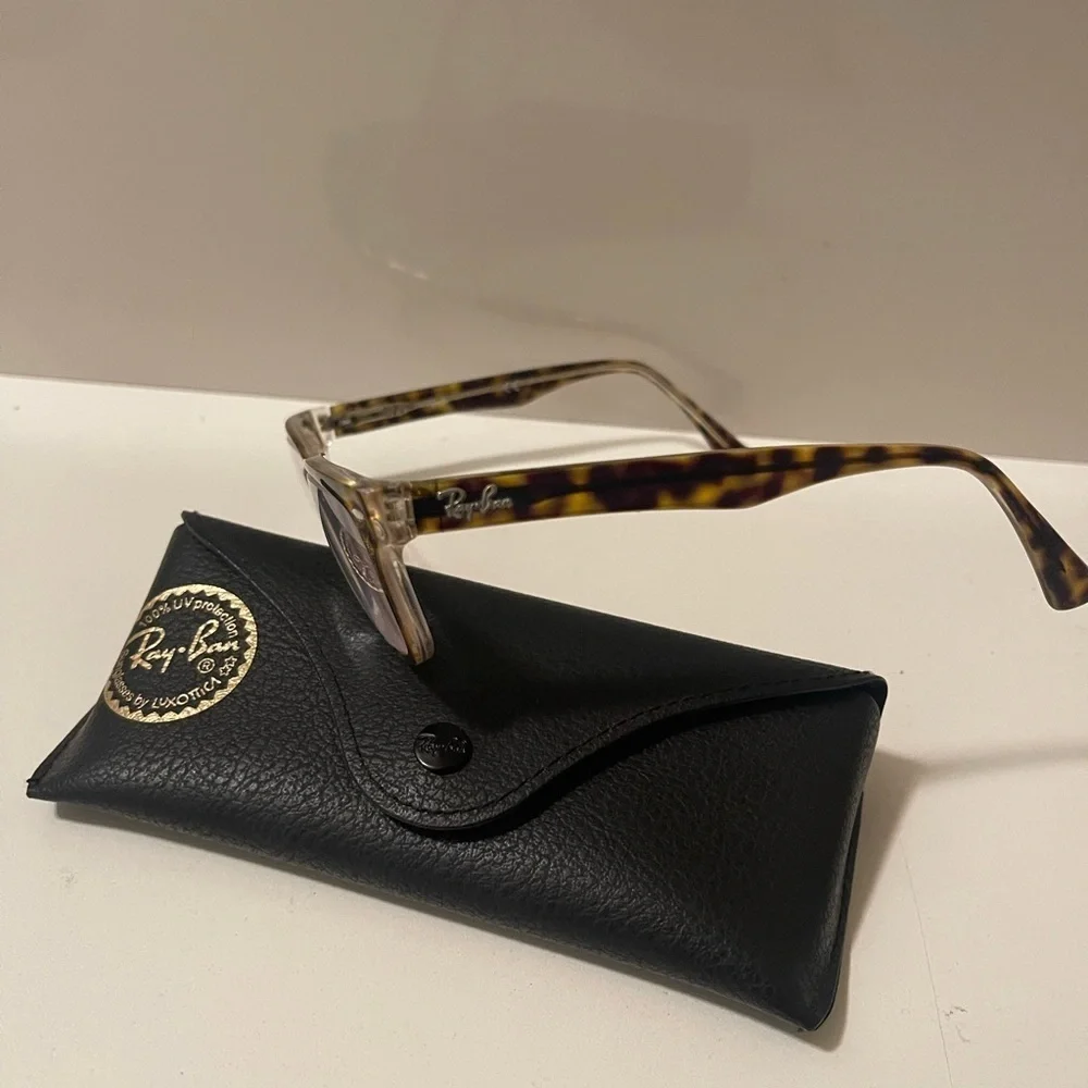 High quality Ray-Ban eyeglasses with strong frame brown and black